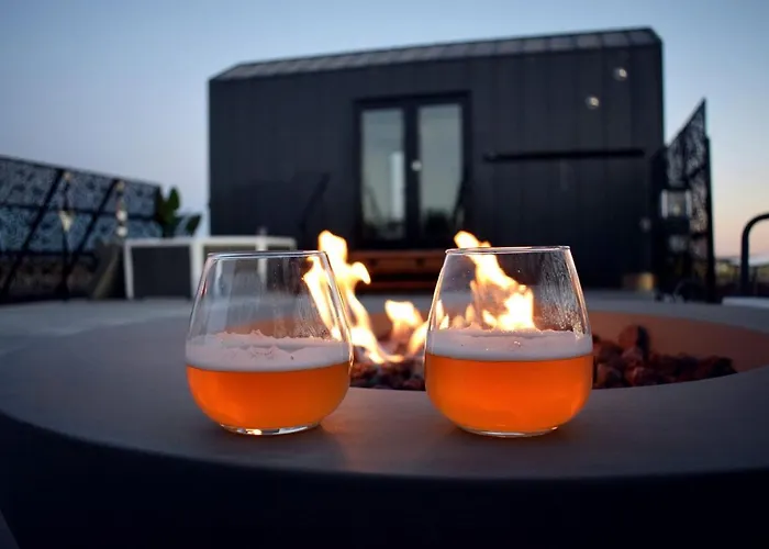 Luxury Tiny House With Private Hot Tub Access At The Grand Canyon *